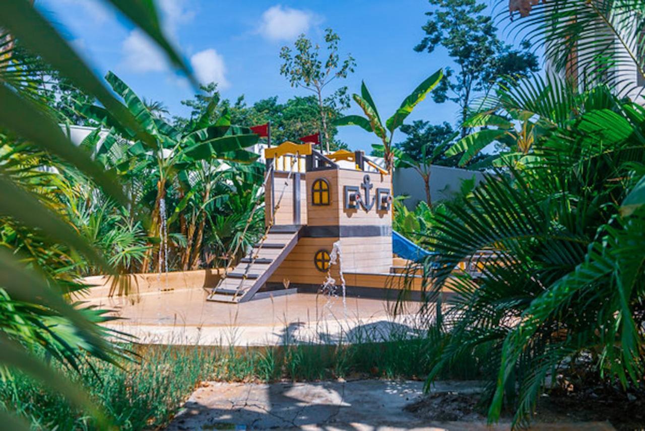 The Waves Tulum Hotel Exterior photo